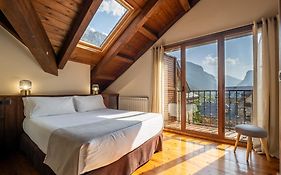 Villa de Plan Apartments&Suites